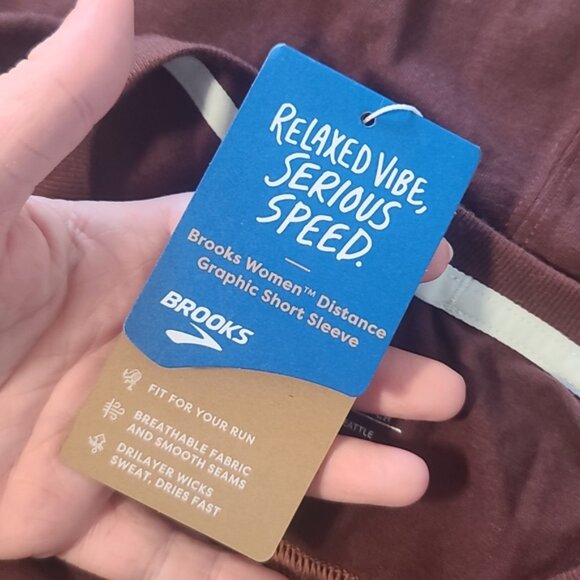 - Brooks - Picture 6 of 8